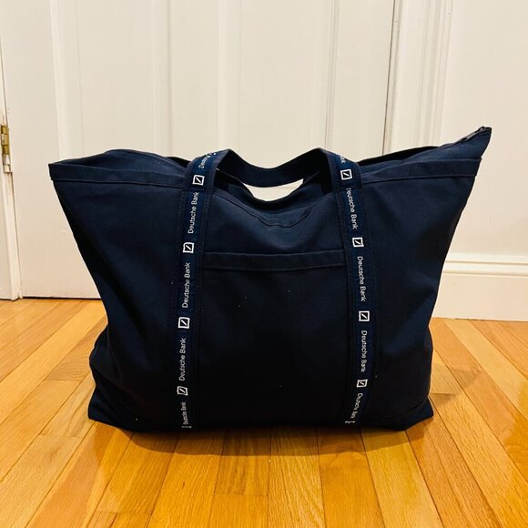 Deutsche Banker Tote Bag NEW, Authentic VERY RARE~! - Picture 2 of 9